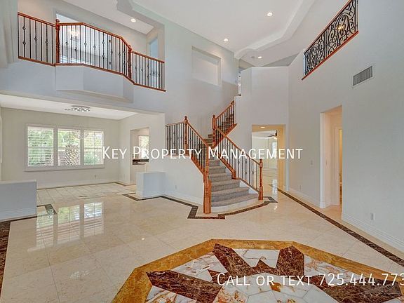 3rd image of 393 Wooden Gate Ave