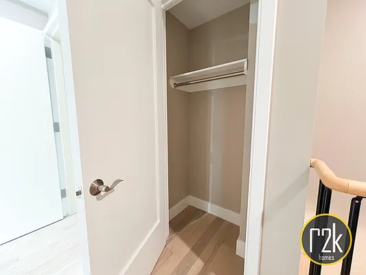 Rented by Realty 2000 Corp | media 19