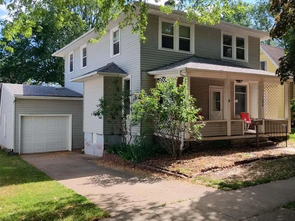 1126 High Ave E, Oskaloosa, IA 52577