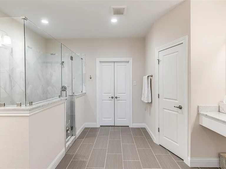 1613 Water Oak Point Dr — Photo 12