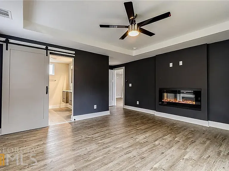 2573 Joyce Ave — Photo 12