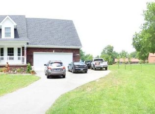 8611 Falcon Rd, Charlestown, IN 47111