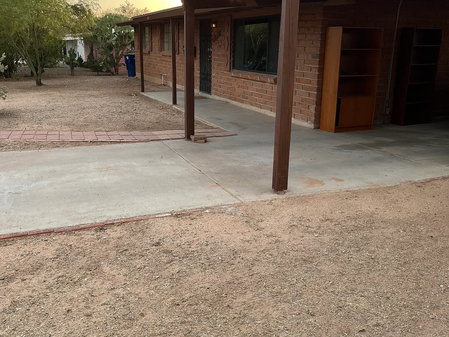 E Linden St, Tucson — Photo 2