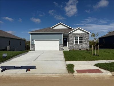 2206 Creek View Ln, Raymore, MO, 64083