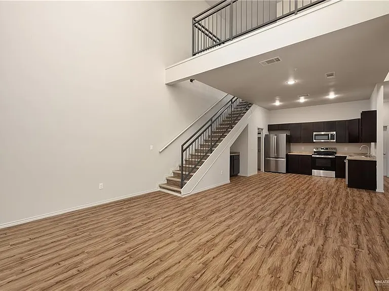 810 S Taylor Rd — Photo 10