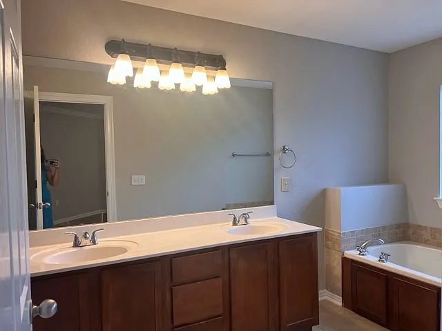 564 S Pierremont Dr #1 — Photo 14