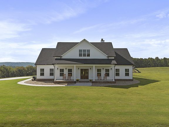 2nd image of 207 County Road 2