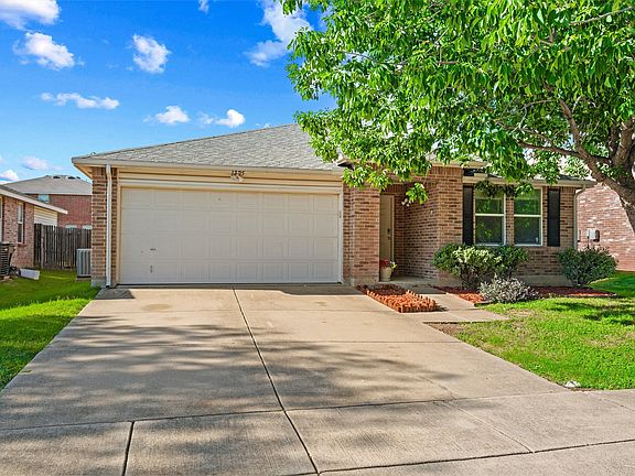 3rd image of 1725 Sierra Meadow Ln