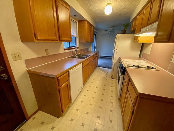 4th image of 1109 Thomas Ave