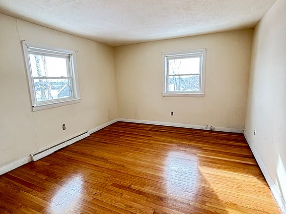 3rd image of 34-36 Morse St #34