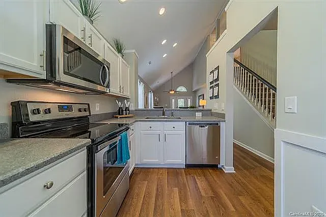 7511 Pilot Cove Ct — Photo 16