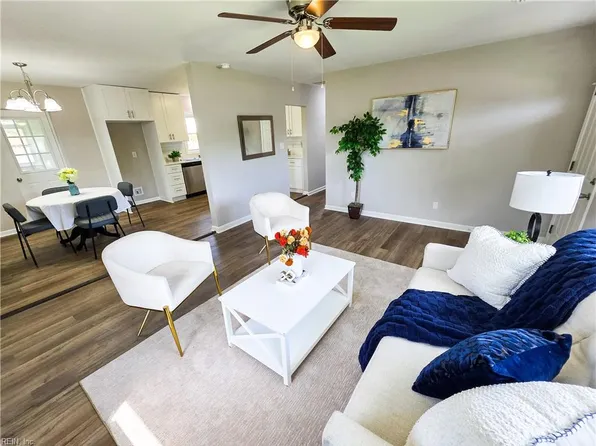 303 Dover Rd, Hampton, VA 23666
