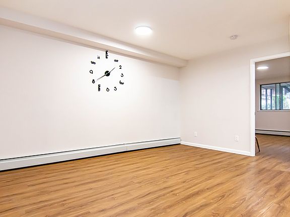 3rd image of 1871 Shore Pkwy Floor 1