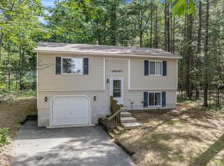 4561 E Sanford Lake Dr, Lake Ann, MI 49650