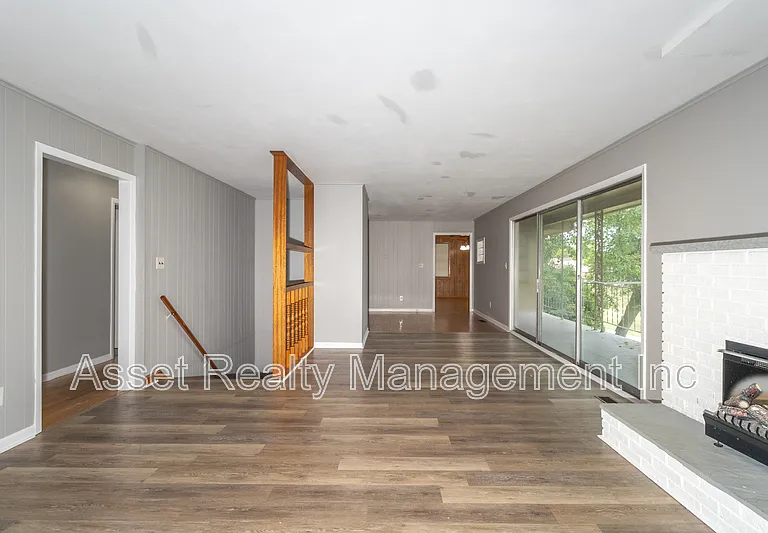630 Colonial Dr — Photo 25