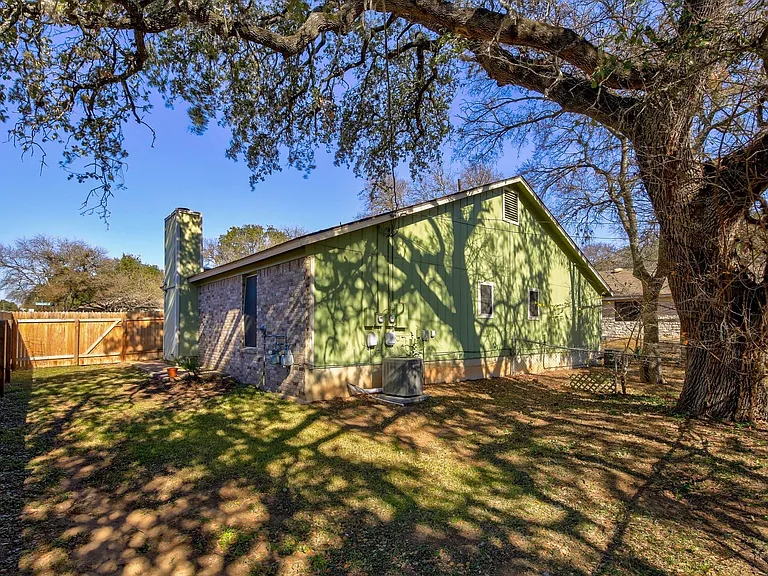 4407 Limewood Ct #B — Photo 26