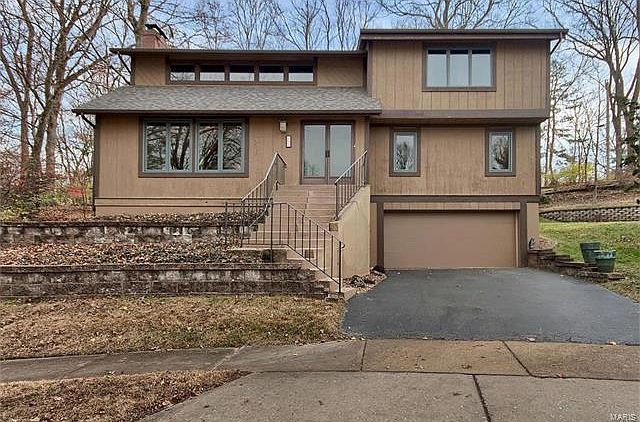 2nd image of 443 Madewood Ln