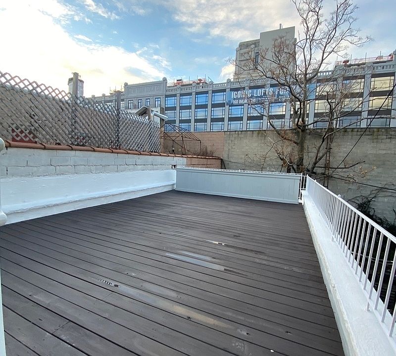1st image of 250 Van Brunt St #2