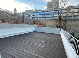 250 Van Brunt St #2, Brooklyn, NY 11231