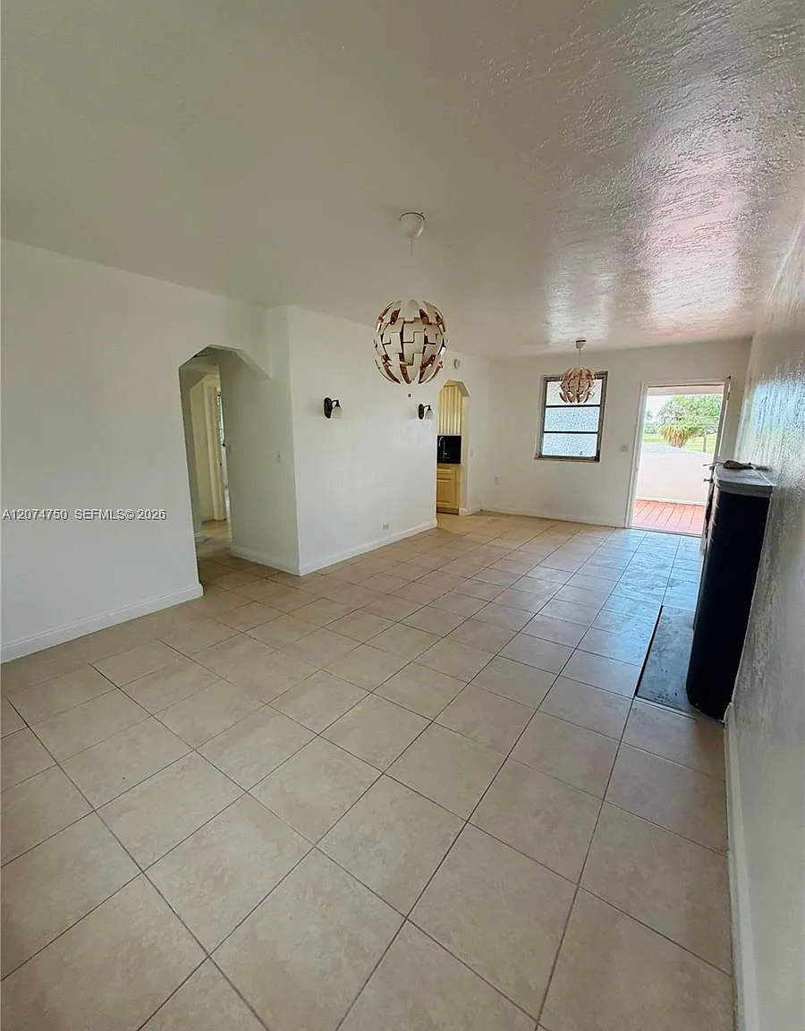 Golfview Apts Co-Op — Photo 4