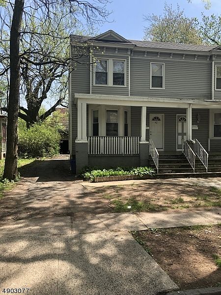 1st image of 42 Oak St