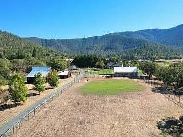 931 Hogan Rd, Applegate, OR 97530