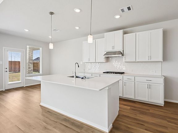 3rd image of 2715 Clapbread Ln