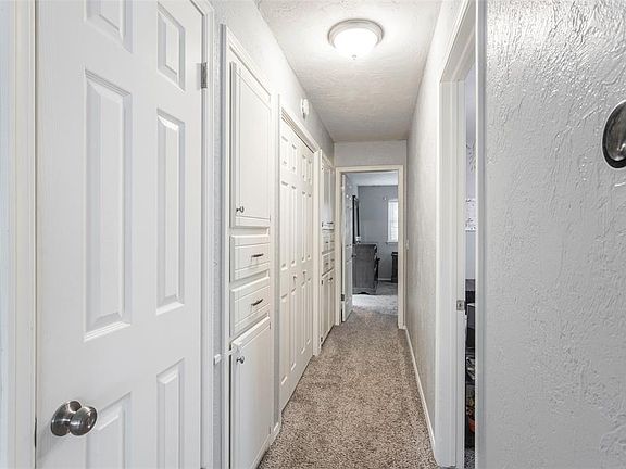 5th image of 409 Williams Dr
