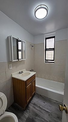 5th image of 325 E 21st St #B1b