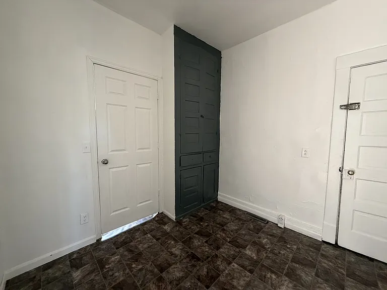 748 Monroe St #1 — Photo 3