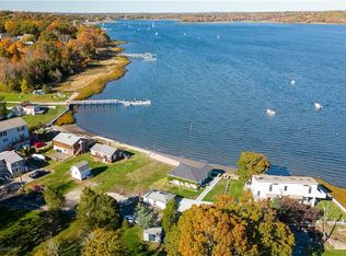 55 Smith St, Bristol, RI 02809