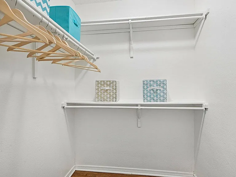 18-web-or-mls-2200 Brown St Unit 806-S0310-018
