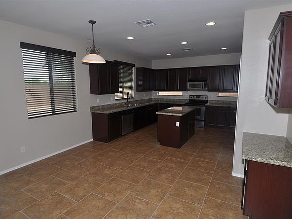 4th image of 17923 N 168th Ln