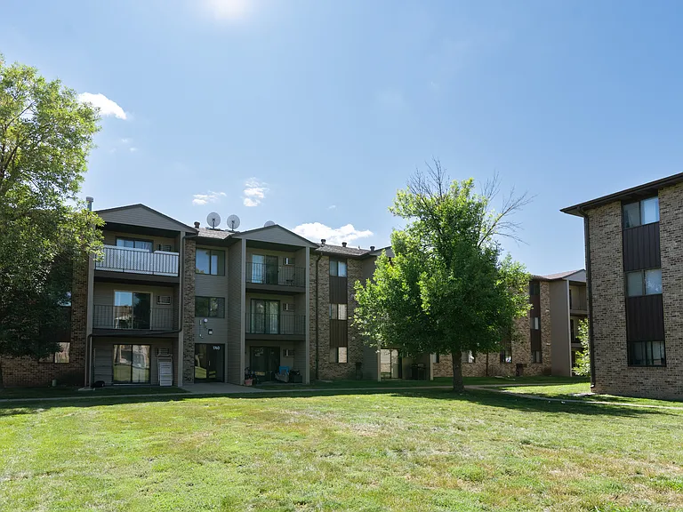 Fargo, ND Place One Apartments | Exterior