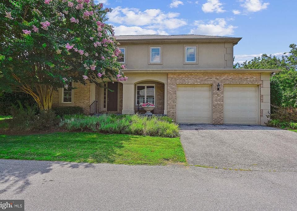 1st image of 11 Clifton Ct