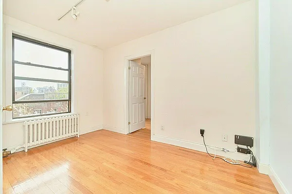 Rented by Living New York | media 10