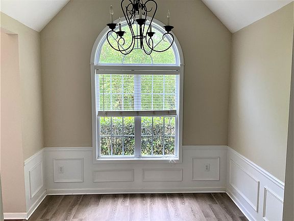 2nd image of 6860 Bryn Brooke Dr