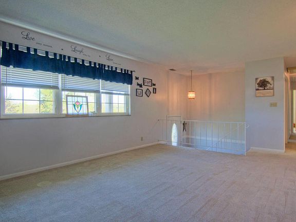 5th image of 6233 Trailhead Cir