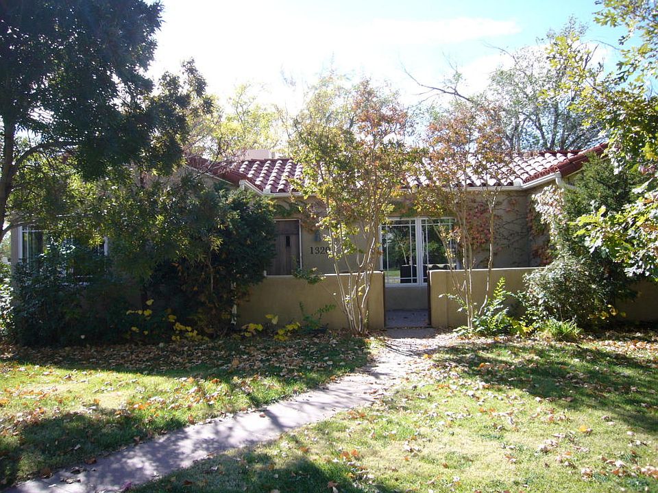 1st image of 1320 Marquette Pl NE