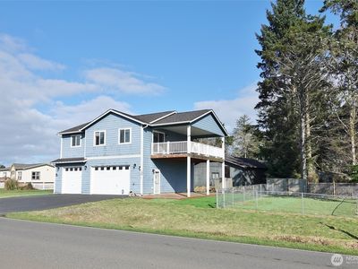 500 Chenois Avenue NE, Ocean Shores, WA, 98569