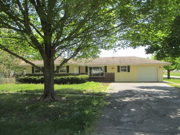 102 E Main St, Allerton, IL 61810