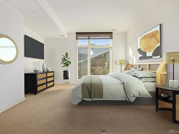 4th image of 333 S Monroe Street #208