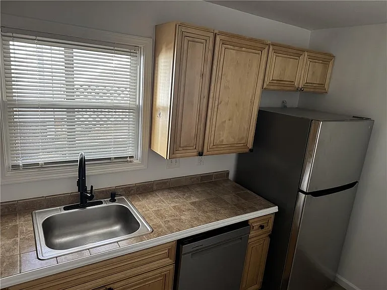 8940 Bay Dr — Photo 27
