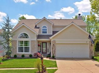 16806 Hickory Crest Dr, Ballwin, MO