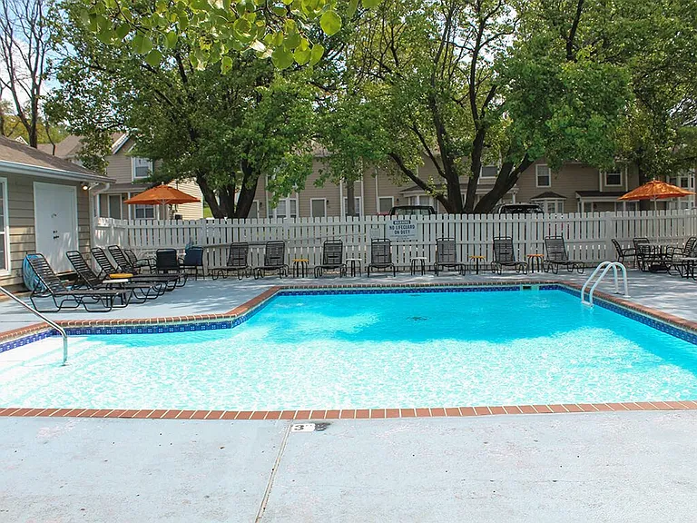 Sparkling Swimming Pool!
