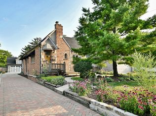 129 E Washington St, Villa Park, IL 60181