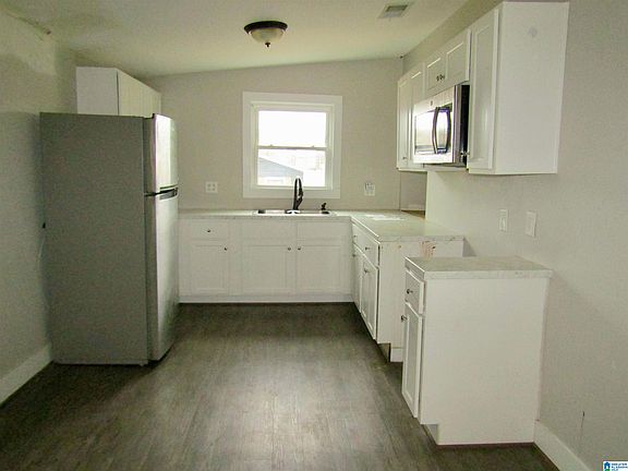 3rd image of 434 W College St