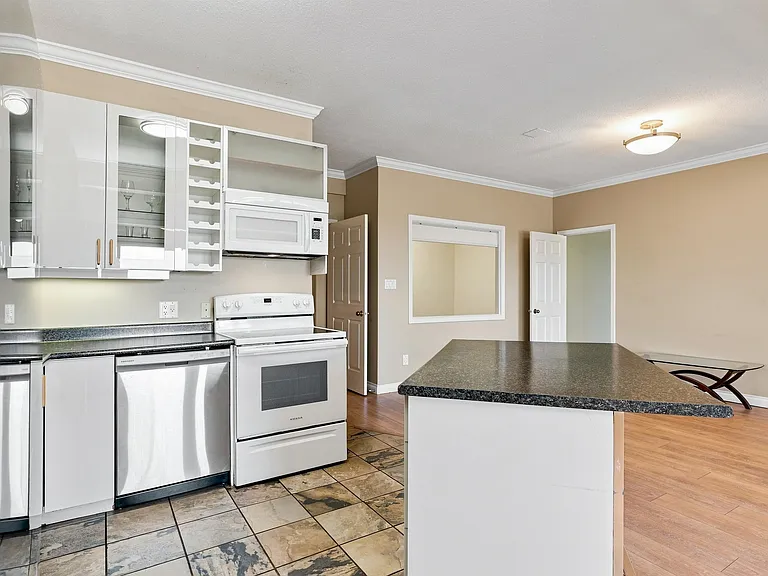 2426 Westhill Ct #LOWER — Photo 12