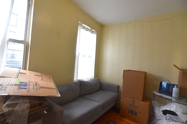 Rented by Triplemint | media 13