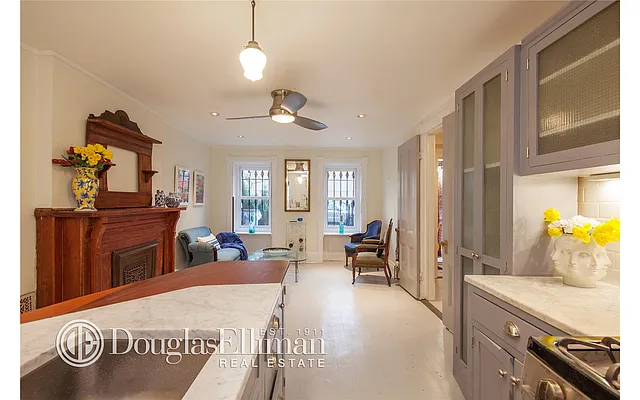 Sold by Douglas Elliman | media 24